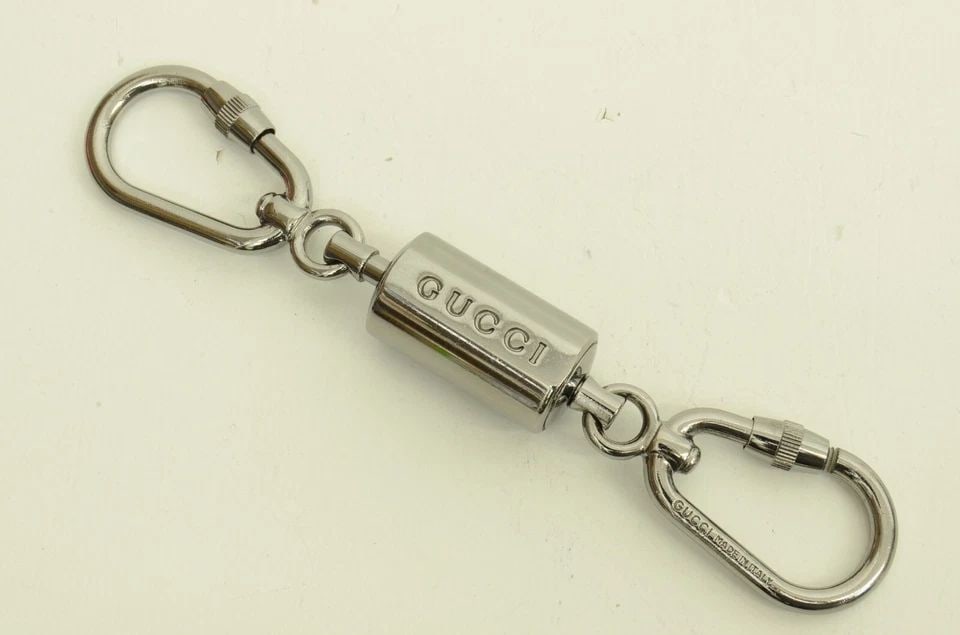 AUTHENTIC GUCCI SILVER PLATED CHROME FINISH TWIST CYLINDER KEYCHAIN ACCESSORY (1 of 2)