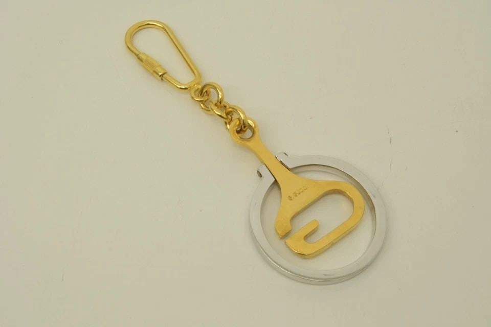 AUTHENTIC GUCCI THIN G LOGO GOLD PLATED SILVER RING SWING CHARM KEYCHAIN JEWELRY: AUTHENTIC GUCCI THIN G LOGO GOLD PLATED SILVER RING SWING CHARM KEYCHAIN JEWELRY Authentic Gucci Thin G Logo Gold Plated Silver Ring Swing Charm Keychain Jewelry AUTHENTIC GUCCI THIN G LOGO GOLD PLATE