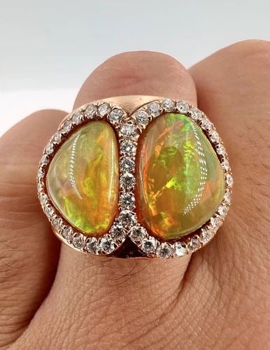 ART NOUVEAU 14K ROSE GOLD NATURAL ETHIOPIAN FIRE OPAL & VVS 1.12CT DIAMOND RING: ART NOUVEAU 14K ROSE GOLD NATURAL ETHIOPIAN FIRE OPAL & VVS 1.12CT DIAMOND RING Art Nouveau 14k Rose Gold Natural Ethiopian Fire Opal & Vs 1.12ct Diamond Ring Size: 9.75 - Can Be Resized Total Weight 