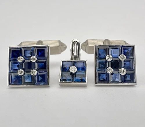 VINTAGE 18K WHITE GOLD 3.78TCW INVISIBLE SET SAPPHIRE & DIAMOND STUD & CUFFLINKS: VINTAGE 18K WHITE GOLD 3.78TCW INVISIBLE SET SAPPHIRE & DIAMOND STUD & CUFFLINKS Vintage 18K White Gold 3.78tcw Invisible set Sapphire & Diamond Stud & Cufflinks Metal: 18k White Gold - Hallmarked 750