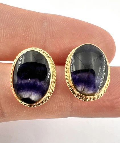 ANTIQUE SWEDEN SCANDINAVIAN 18K YELLOW GOLD OVAL PURPLE AMETHYST CLIP EARRINGS: ANTIQUE SWEDEN SCANDINAVIAN 18K YELLOW GOLD OVAL PURPLE AMETHYST CLIP EARRINGS Antique Sweden SCANDINAVIAN 18k Yellow Gold Oval Purple Amethyst Clip Earrings Size: 5/8" Tall By 1/2" Wide - (17mm Tall 