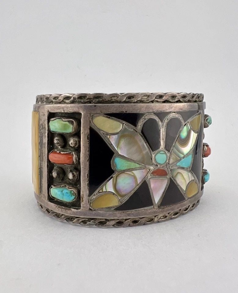 HUGE VTG F.C. GASPER ZUNI MULTI GEMSTONE INLAY BUTTERFLY CUFF BRACELET 101.6G: HUGE VTG F.C. GASPER ZUNI MULTI GEMSTONE INLAY BUTTERFLY CUFF BRACELET 101.6G HUGE Vtg F.C. Gasper Zuni Multi Gemstone Inlay Butterfly Cuff Bracelet 101.6g Cuff is 5 1/2" tip to Tip and has an 1 1/4" 