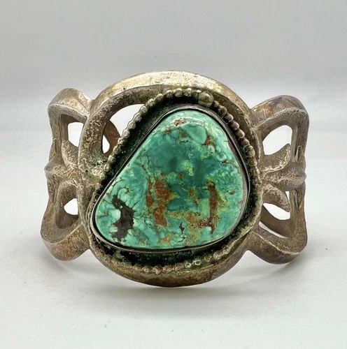 VINTAGE NAVAJO SANDCAST STERLING SILVER ROYSTON TURQUOISE CUFF BRACELET 79G (1 of 1)