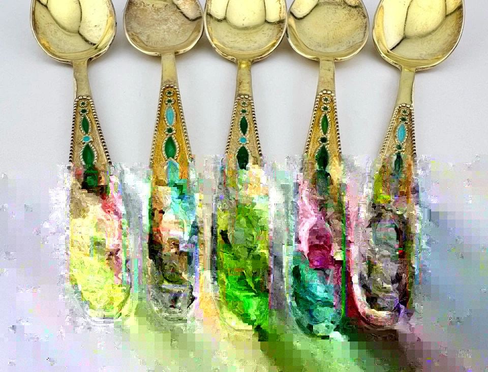 (5) VINTAGE RUSSIAN SOVIET 875 GILT SILVER GREEN & TURQUOISE ENAMEL SPOONS 78.5G (1 of 1)