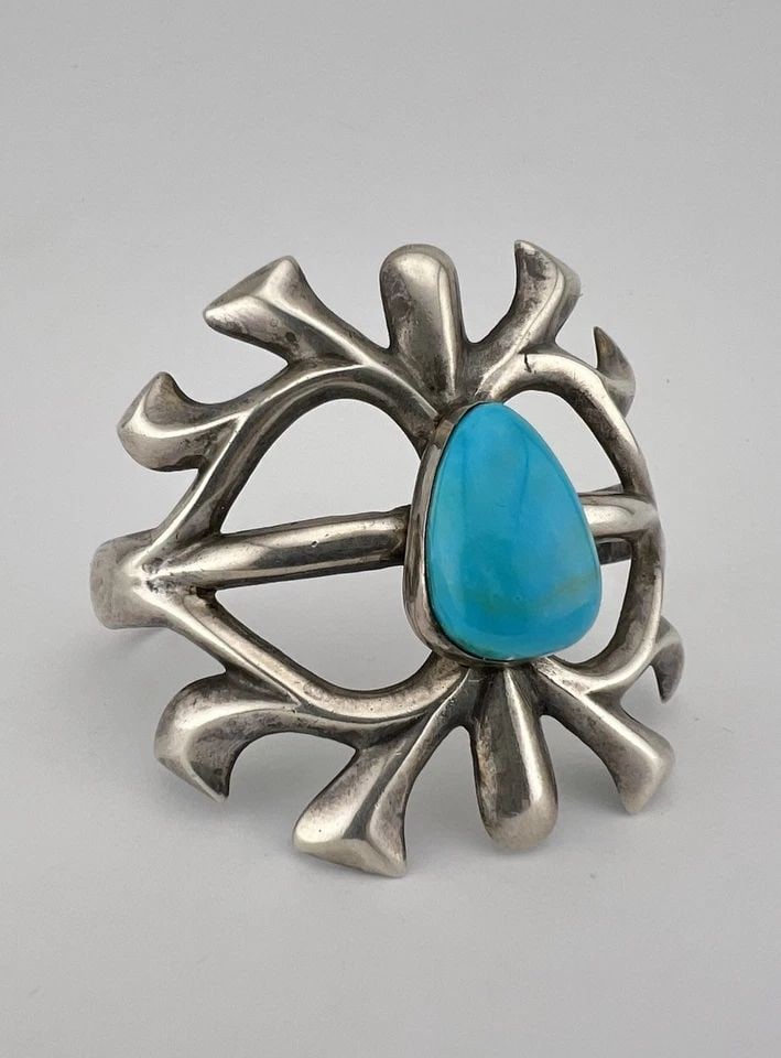 VTG NAVAJO SANDCAST STERLING SILVER BLUE GEM TURQUOISE CUFF BRACELET 47G- 2" (1 of 2)