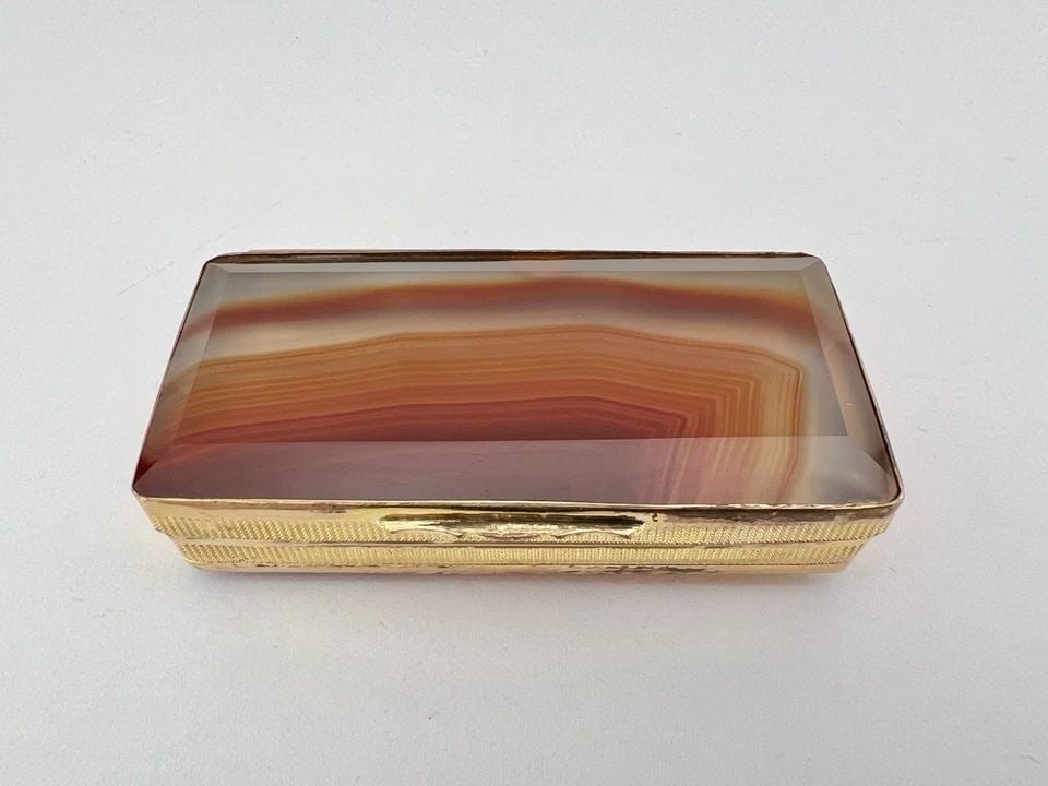 ANTIQUE VICTORIAN BANDED AGATE & GOLD-FILLED ORMOLU TRINKET SNUFF BOX (1 of 2)