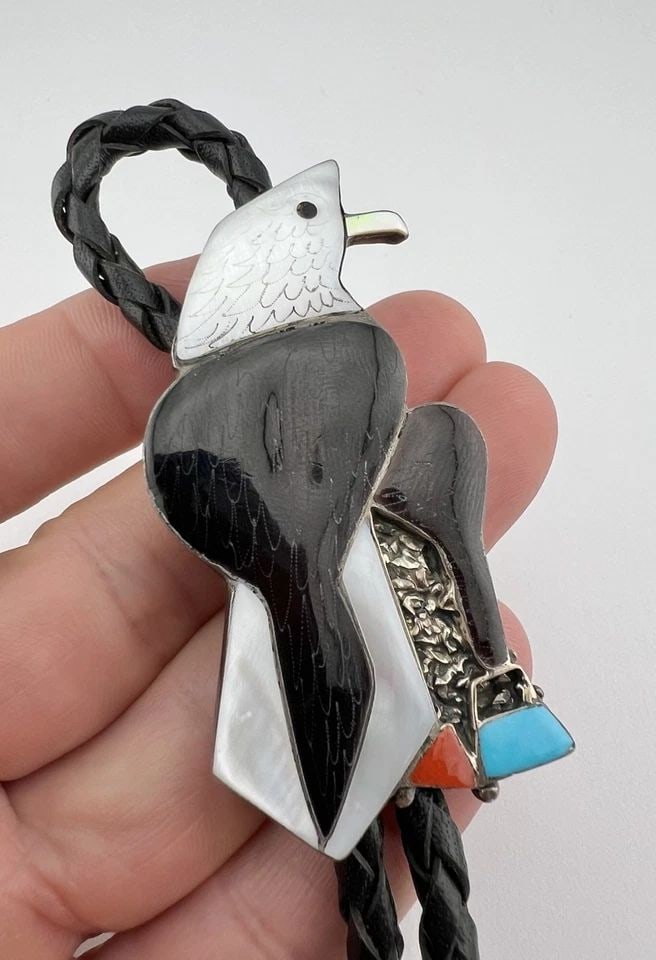 VINTAGE EVA ETSATE ZUNI MULTI GEM INLAY STERLING SILVER BALD EAGLE BOLO TIE 2.5" (1 of 2)