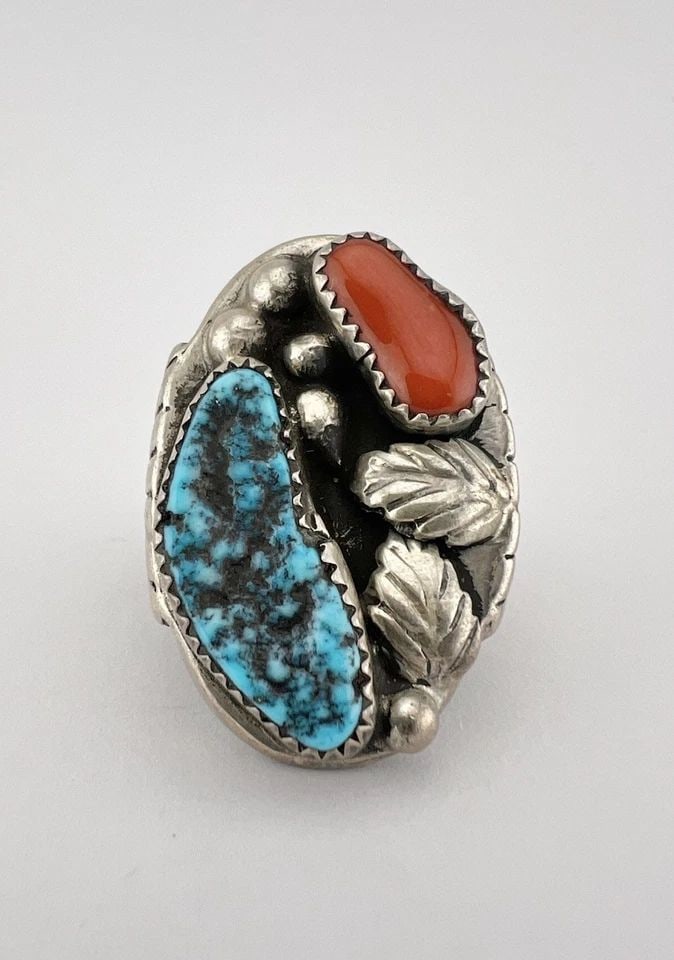 HUGE VTG NAVAJO STERLING SILVER TURQUOISE & CORAL STAMPED INGOT MEN'S RING 31.9G: HUGE VTG NAVAJO STERLING SILVER TURQUOISE & CORAL STAMPED INGOT MEN'S RING 31.9G HUGE Vtg Navajo Sterling Silver Turquoise & Coral Stamped Ingot Men's Ring 31.9g Ring Size: 10 - Can Be Re Sized Weight