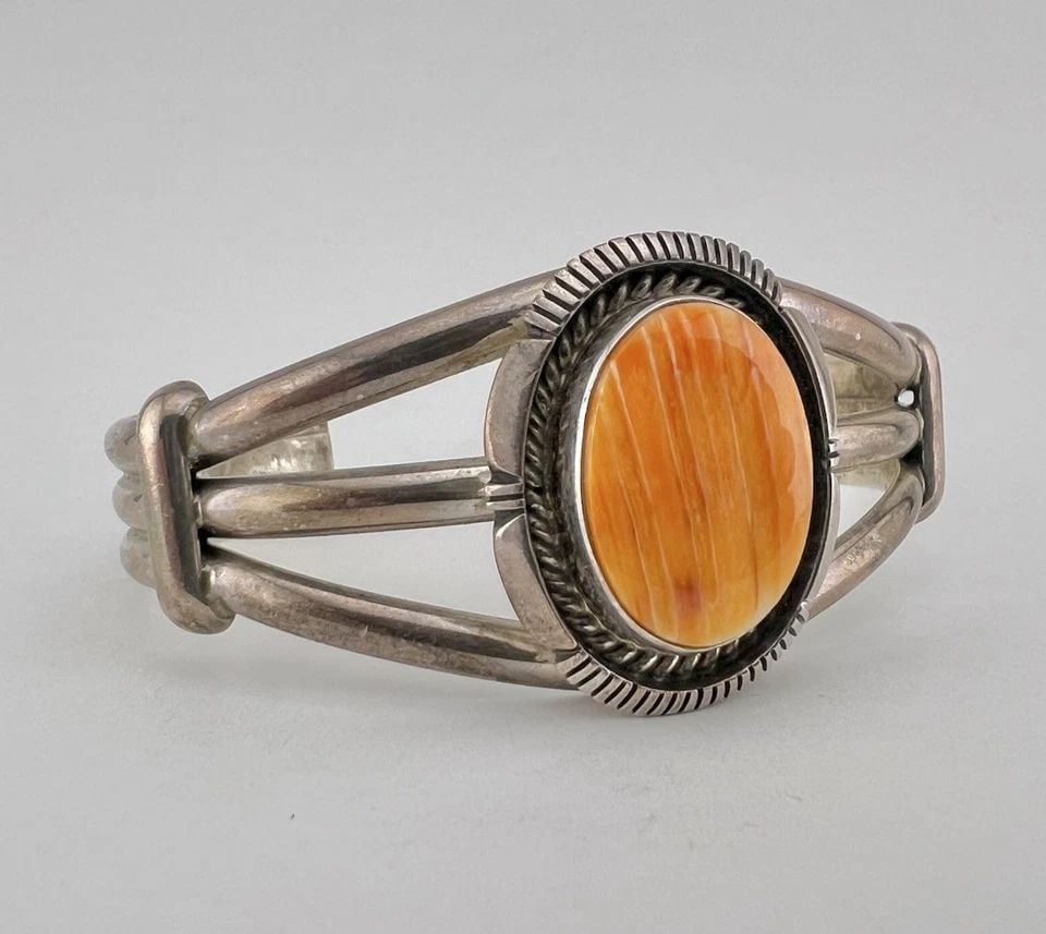 VTG NAVAJO STERLING SILVER NATURAL ORANGE SPINY OYSTER SHELL CUFF BRACELET 43.3G (1 of 1)