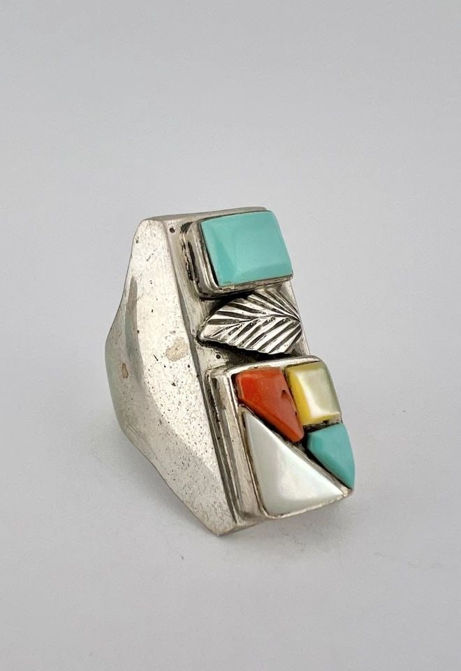 HUGE VTG ZUNI STERLING SILVER COBBLESTONE GEM'S INGOT MEN'S RECTANGLE RING 24G: HUGE Vtg Zuni Sterling Silver Cobblestone Multi Gem's Ingot Men's Rectangle Ring 24g Ring Size: 11 Weight is 24.0 Grams on my scale Test Positive For Sterling Silver Ring is Just Over 1 1/4" Tall In t
