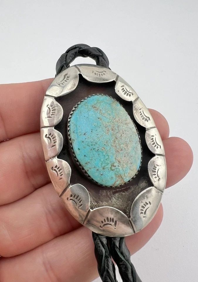 VTG NAVAJO STERLING SILVER BLUE FOX TURQUOISE STAMPED SHADOWBOX BOLO TIE 2 1/8": VTG NAVAJO STERLING SILVER BLUE FOX TURQUOISE STAMPED SHADOWBOX BOLO TIE 2 1/8" Vtg Navajo Sterling Silver Blue Fox Turquoise Stamped Shadowbox Bolo Tie 2 1/8" Size: 2 1/8" Tall by Around 1 1/2" Wide 