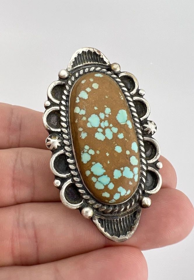 HUGE 2.25" VTG NAVAJO STERLING SILVER SPIDERWEB #8 TURQUOISE STAMPED RING 25.7G (1 of 2)
