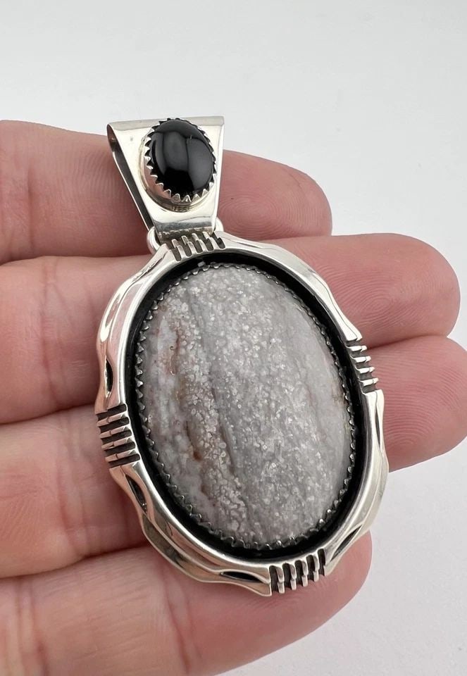 WILL DENETDALE NAVAJO STERLING SILVER AGATE & ONYX DOUBLE STACK PENDANT 2.25" (1 of 2)