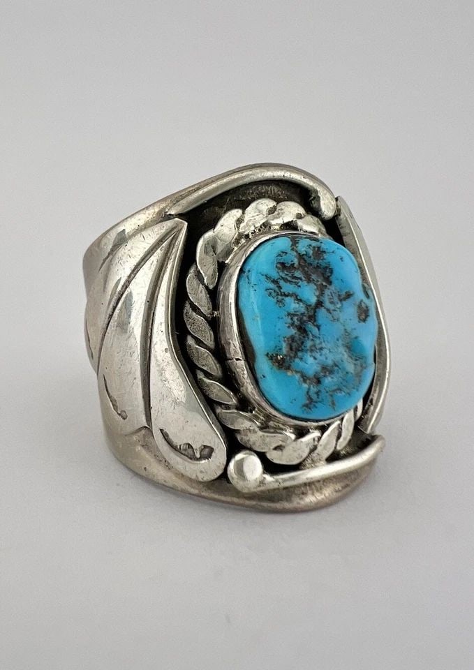 VTG NAVAJO STERLING SILVER SLEEPING BEAUTY TURQUOISE STAMPED WIDE RING 22.2G: VTG NAVAJO STERLING SILVER SLEEPING BEAUTY TURQUOISE STAMPED WIDE RING 22.2G Vtg Navajo Sterling Silver Sleeping Beauty Turquoise Stamped WIDE Ring 22.2g Size: 10.75 - Can Be Re Sized Weight is 22.2 G