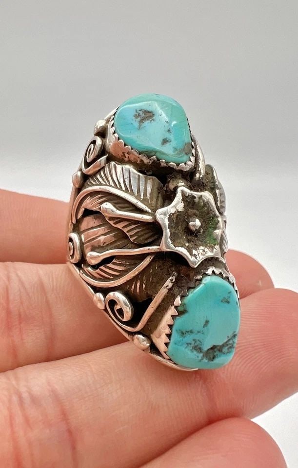 VTG NAVAJO STERLING SILVER SLEEPING BEAUTY TURQUOISE FEATHER LONG RING 1 5/8": VTG NAVAJO STERLING SILVER SLEEPING BEAUTY TURQUOISE FEATHER LONG RING 1 5/8" Vtg Navajo Sterling Silver Sleeping Beauty Turquoise Feather Long Ring 1 5/8" Size: 11.25 - Can Be Re Sized Weight is 19.0