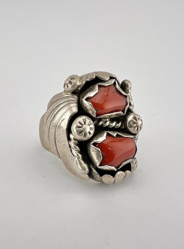 HUGE VTG WD NAVAJO STERLING SILVER NATURAL DEEP RED CORAL STAMPED RING 20.8G (1 of 1)