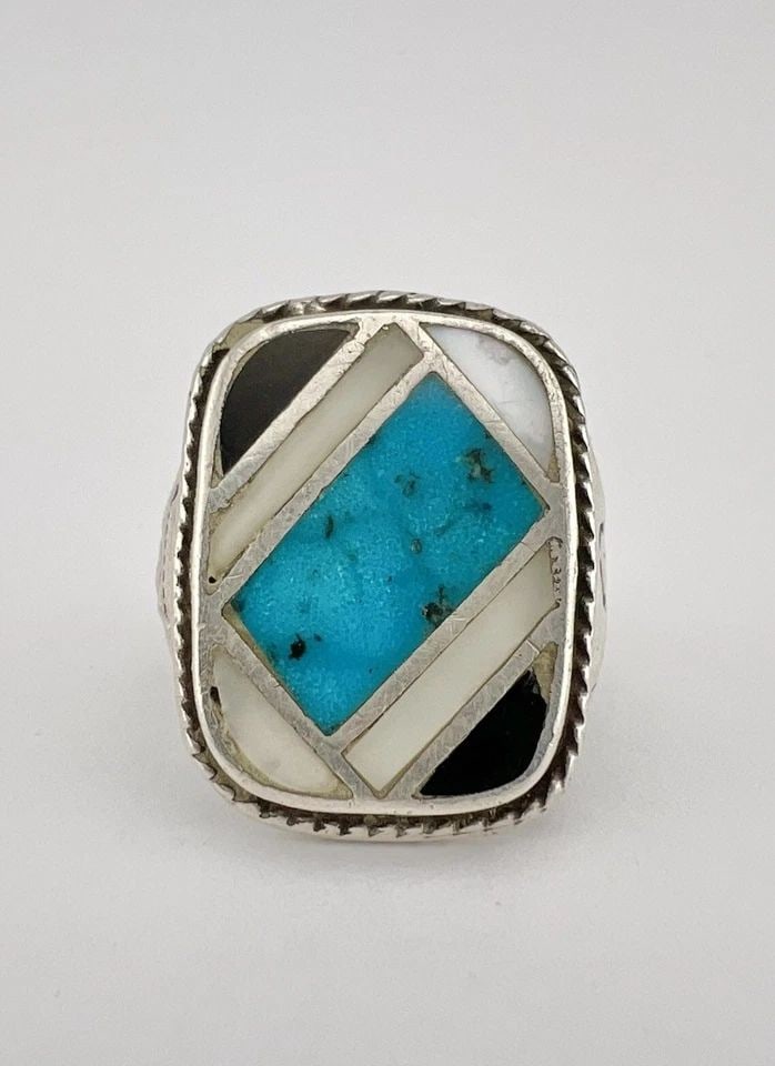 EARLY 1940'S ZUNI COIN SILVER FLUSH INLAY TURQUOISE & MOP & JET INGOT MEN'S RING: EARLY 1940'S ZUNI COIN SILVER FLUSH INLAY TURQUOISE & MOP & JET INGOT MEN'S RING Early 1940's Zuni Coin Silver Flush Inlay Turquoise & MOP & Jet Ingot Men's Ring Size: 10.75 - Can Be re Sized Weight i