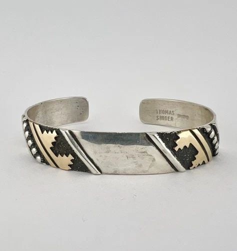 VTG TOMMY THOMAS SINGER NAVAJO STERLING SILVER & GOLD OVERLAY CUFF BRACELET (1 of 1)