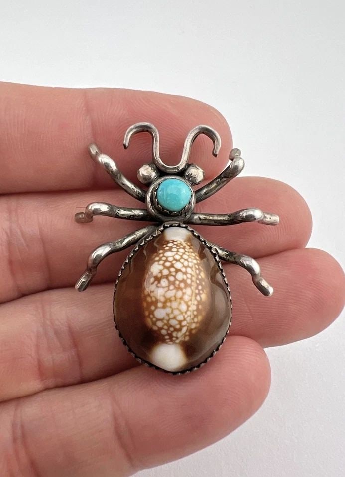 HUGE VTG NAVAJO STERLING SILVER TURQUOISE & SHELL INSECT BUG SPIDER PIN BROOCH: HUGE Vtg Navajo Sterling Silver Turquoise & Shell Insect Bug Spider Pin Brooch Size: Over 1 1/2" Tall By Over 1 1/4" Wide Metal: Sterling Silver Weight is 8.9 Grams on my scale In Great Condition, Any