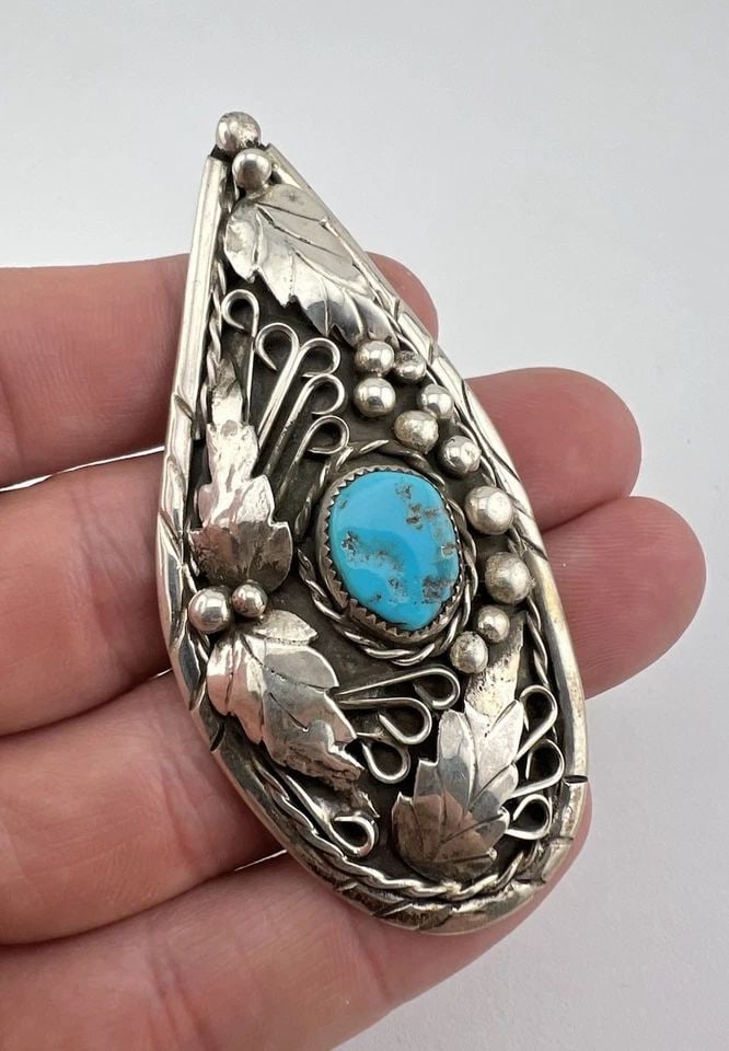 VTG NAVAJO STERLING SILVER SLEEPING BEAUTY TURQUOISE DETAILED STAMPED PENDANT 3": VTG NAVAJO STERLING SILVER SLEEPING BEAUTY TURQUOISE DETAILED STAMPED PENDANT 3" Vtg Navajo Sterling Silver Sleeping Beauty Turquoise Detailed Stamped Pendant 3" Size: 3" Tall by Over 1 1/4" Wide Weig