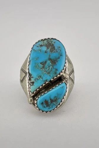 VTG ZUNI INGOT STERLING SILVER NATURAL KINGMAN TURQUOISE STAMPED MEN'S RING: VTG ZUNI INGOT STERLING SILVER NATURAL KINGMAN TURQUOISE STAMPED MEN'S RING VTG Zuni Ingot Sterling Silver Natural Kingman Turquoise Stamped Men's Ring Ring Size: 10- Can Be Resized Weight is 11.0 Gra