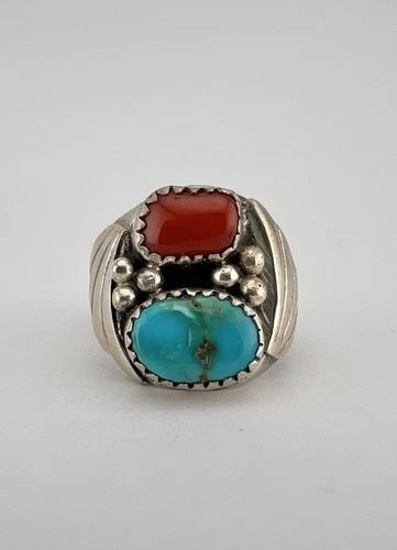 VINTAGE NAVAJO STERLING SILVER NATURAL TURQUOISE & CORAL STAMPED INGOT MENS RING: VINTAGE NAVAJO STERLING SILVER NATURAL TURQUOISE & CORAL STAMPED INGOT MENS RING Vintage Navajo Sterling Silver Natural Turquoise & Coral Stamped Ingot Men's Ring Ring Size: 9 - Can Be Re Sized Weight