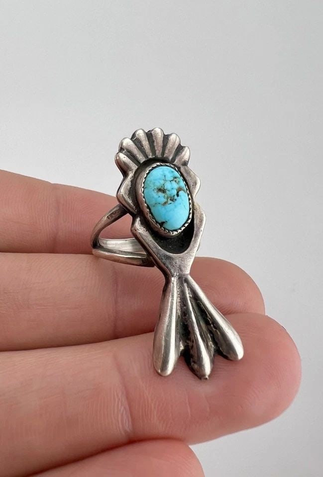 VINTAGE NAVAJO SANDCAST STERLING SILVER NATURAL TURQUOISE LONG WOMEN'S RING 1.5": Vintage Navajo Sandcast Sterling Silver Natural Turquoise Long Women's Ring 1.5" Ring Size: 4 - Can Be Re Sized Weight is 7.3 Grams on my scale Metal: Sterling Silver Ring is 1 1/2" Tall In the Center