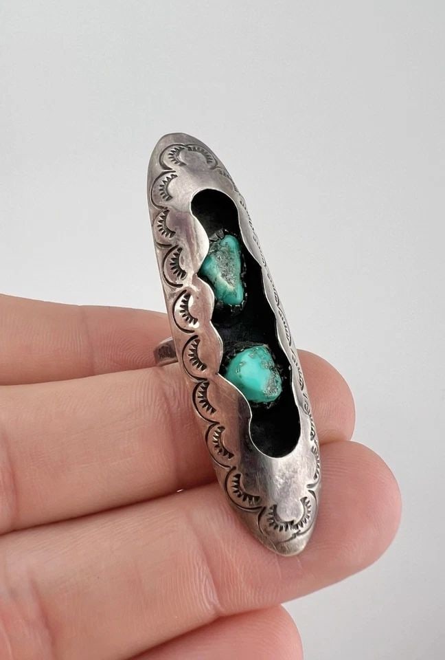 VTG NAVAJO STERLING SILVER TURQUOISE STAMPED SHADOWBOX LONG OVAL RING 2.25": Vtg Navajo Sterling Silver Turquoise Stamped Shadowbox LONG Oval Ring 2.25" Ring Size: 7 - Can Be Resized Weight is 7.4 Grams on my scale Test Positive For Sterling Silver Ring is 2 1/4" Tall In the C