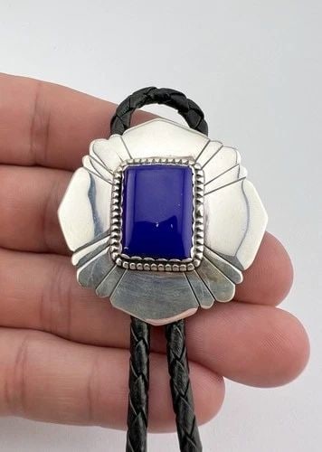 VTG NAVAJO STERLING SILVER STAMPED RECTANGLE BLUE LAPIS LAZULI BOLO TIE 1 5/8" (1 of 1)