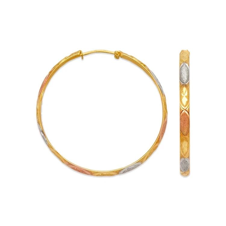 NEW 14K TRICOLOR GOLD 3MM STAMPING HOOP EARRINGS: NEW 14K TRICOLOR GOLD 3MM STAMPING HOOP EARRINGS 3MM STAMPING HOOP EARRINGS NEW 14K TRICOLOR GOLD Width: Approx. 3mm AVERAGE Apx WEIGHT: 1.2g