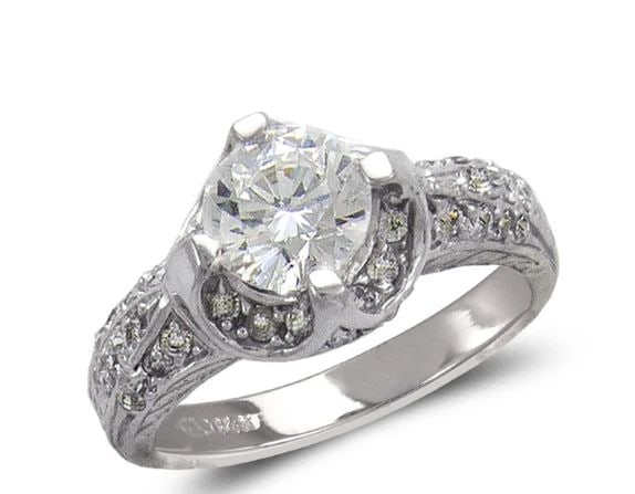 NEW 14K WHITE GOLD LADIES FASHION WHITE SOLITAIRE RING: NEW 14K WHITE GOLD LADIES FASHION WHITE SOLITAIRE RING LADIES FASHION WHITE SOLITAIRE RING NEW 14K WHITE GOLD Apx. WIDTH: 10mm Apx. WEIGHT: 5.8g