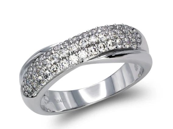 NEW 14K WHITE GOLD LADIES FANCY WHITE RING: NEW 14K WHITE GOLD LADIES FANCY WHITE RING LADIES FANCY WHITE RING NEW 14K WHITE GOLD Apx. WIDTH: 6mm Apx. WEIGHT: 4.9g