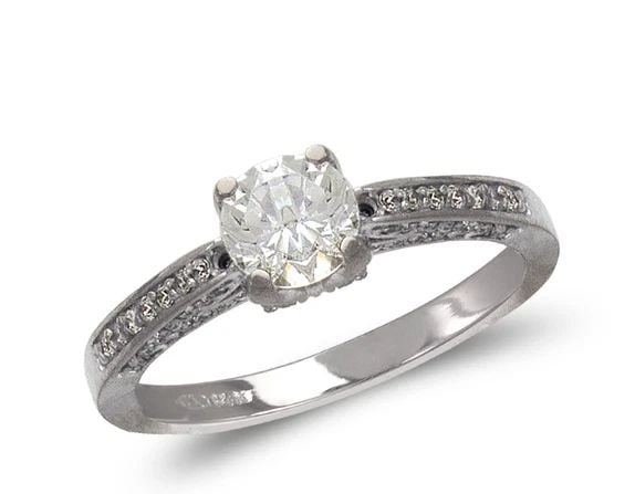 NEW 14K WHITE GOLD LADIES FASHION WHITE SOLITAIRE RING: NEW 14K WHITE GOLD LADIES FASHION WHITE SOLITAIRE RING LADIES FASHION WHITE SOLITAIRE RING NEW 14K WHITE GOLD Apx. WIDTH: 3mm Apx. WEIGHT: 4.9g