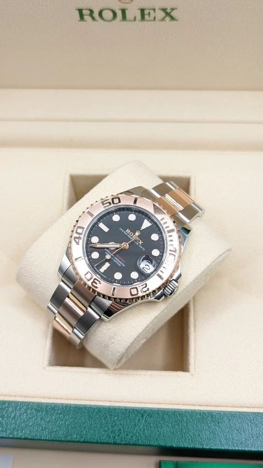 ROLEX YACHT-MASTER 268621 ROSE GOLD & STAINLESS 37MM WATCH - COMPLETE - NEW: ROLEX YACHT-MASTER 268621 ROSE GOLD & STAINLESS 37MM WATCH - COMPLETE - NEW BRAND NEW Rolex Oyster Perpetual Date Yacht-Master Stainless Steel & 18K Rose Gold Automatic Watch Reference - 268621 or 268