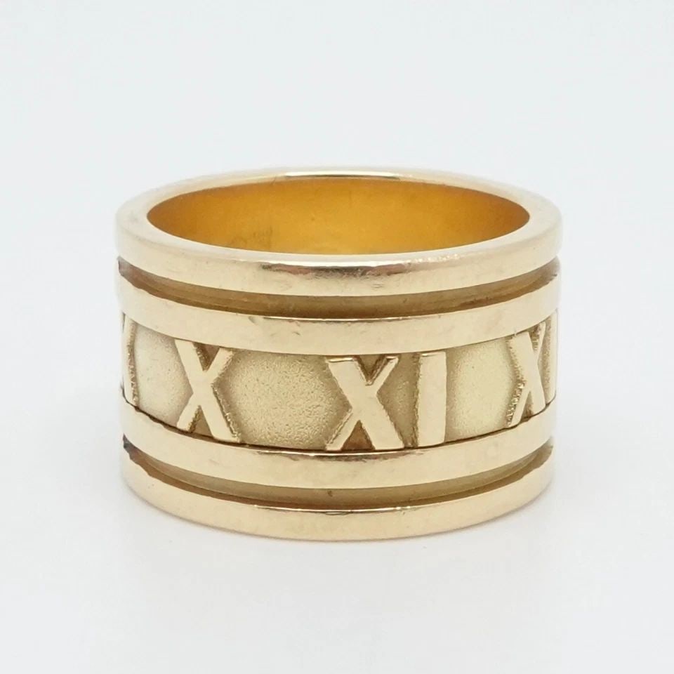 1995 TIFFANY & CO. ATLAS 18K YELLOW GOLD 12MM WIDE BAND RING 6: 1995 TIFFANY & CO. ATLAS 18K YELLOW GOLD 12MM WIDE BAND RING 6 Vintage 1995 Tiffany & Co. Atlas 18K Yellow Gold Wide Band Ring Size 6 Band Width - 12mm Depth - 1.5mm Thick Total Weight - 13.7 Grams (8