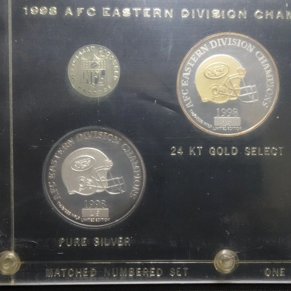 1998 NEW YORK JETS AFC EASTERN DIVISION CHAMPIONS PROOF SET COIN LIMITED 15/500: 1998 NEW YORK JETS AFC EASTERN DIVISION CHAMPIONS PROOF SET COIN LIMITED 15/500 1998 NFL New York Jets AFC Eastern Division Champions 3 Medallion Coin Proof Set Limited Edition 15/500 SEALED Size - 7"