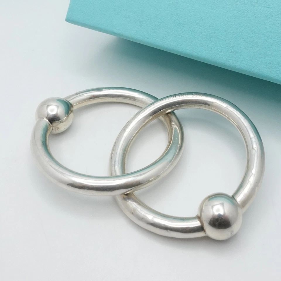 TIFFANY & CO. STERLING SILVER INTERLOCKING CIRCLES BABY RATTLE BOX (1 of 2)
