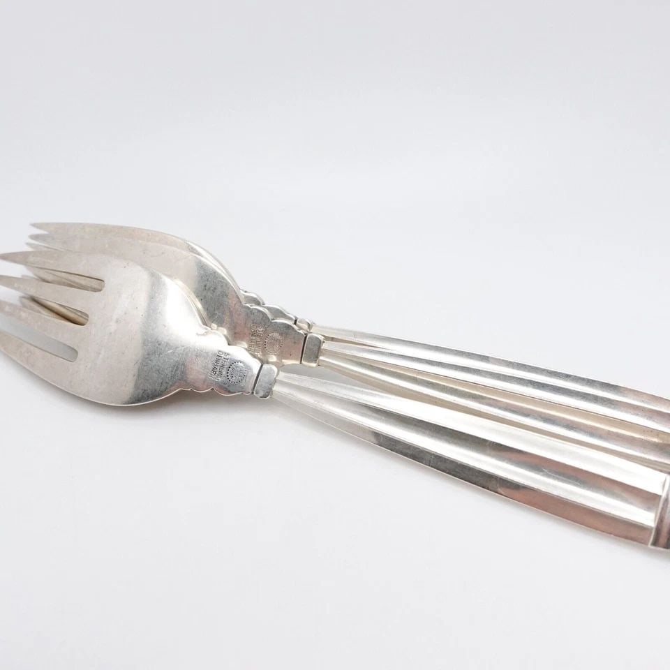GEORG JENSEN JOHAN ROHDE STERLING SILVER ACORN LARGE DINNER FORK 7.75": GEORG JENSEN JOHAN ROHDE STERLING SILVER ACORN LARGE DINNER FORK 7.75" Vintage Georg Jensen Design by Johan Rohde Sterling Silver Acorn Pattern Large Dinner Fork Length - 7.75" Est. Retail - $260 USD 