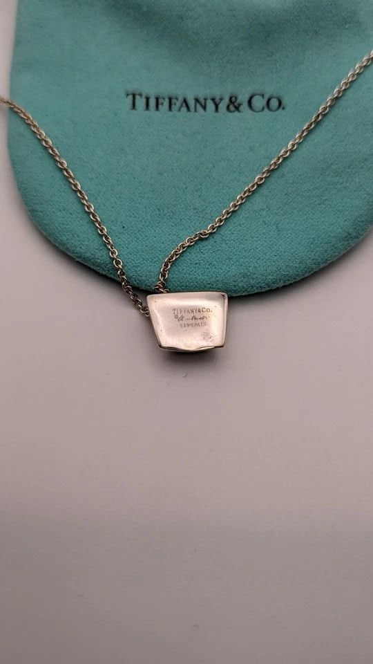 TIFFANY & CO. ELSA PERETTI STERLING SILVER BOX SHAPE PENDANT NECKLACE 18" LONG: Tiffany & Co. Elsa Peretti Sterling Silver Box Shape Pendant Necklace Length - 18" Long ** Lobster Clasp Has Been Replaced " Pouch NOT Included