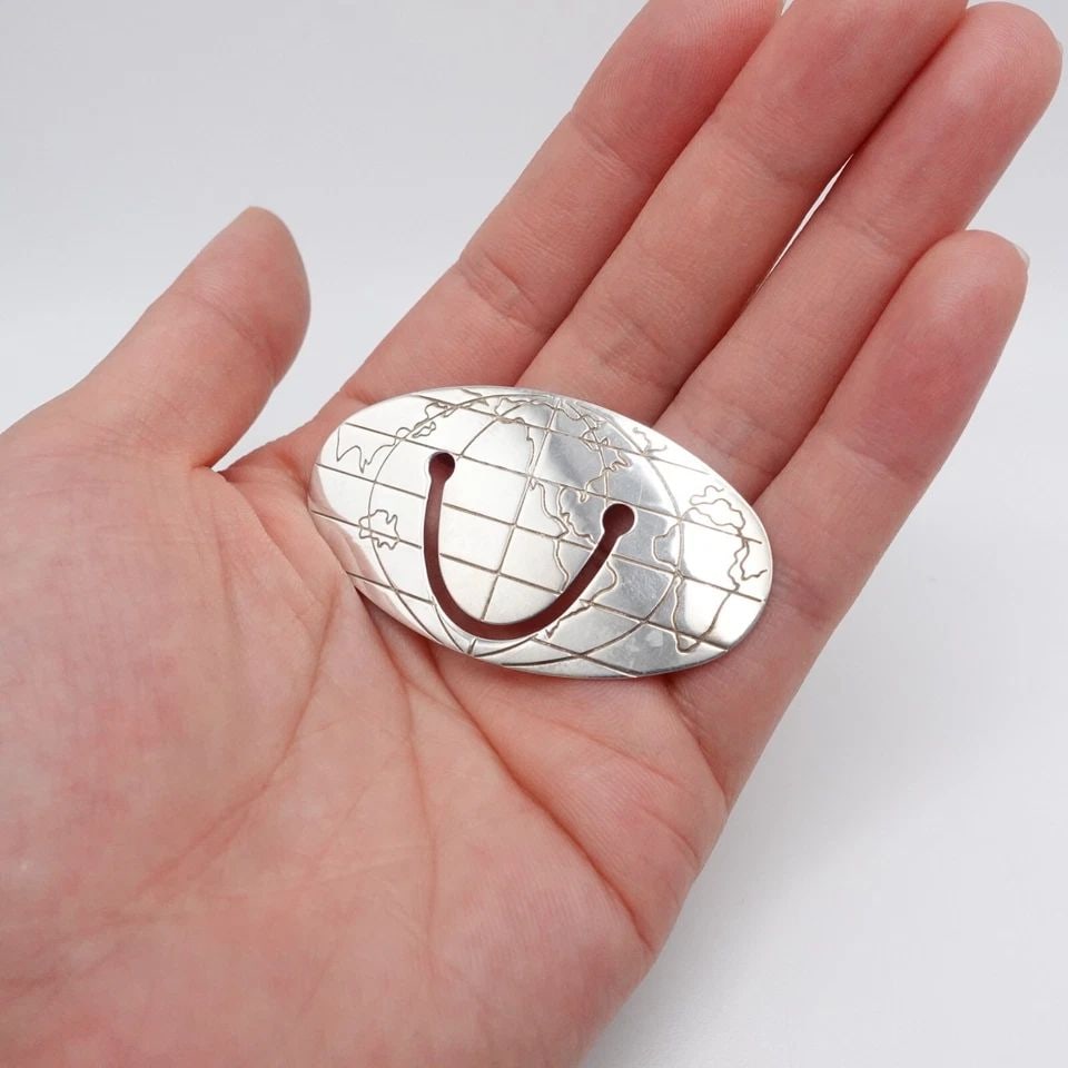TIFFANY & CO. STERLING SILVER WORLD GLOBE OVAL BOOKMARK (1 of 2)