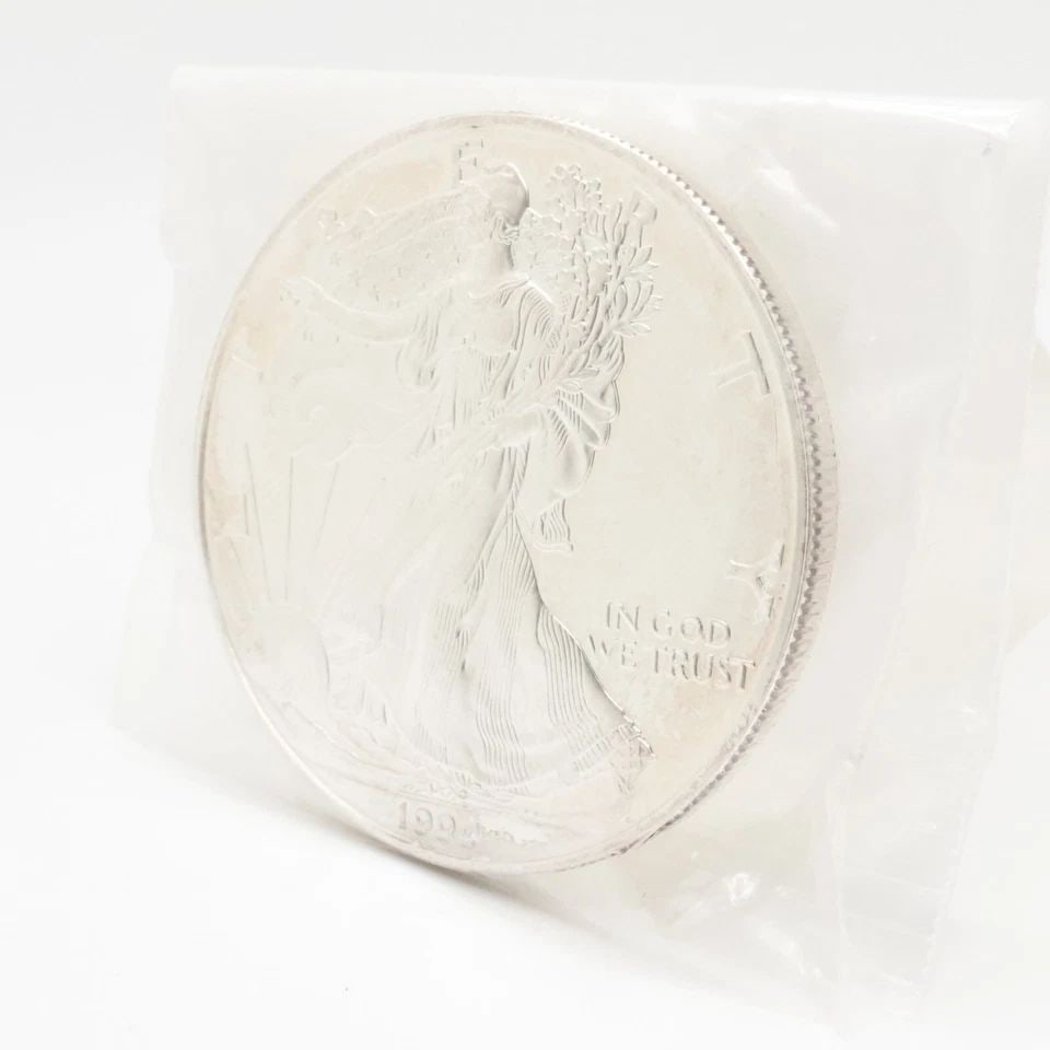 1999 P AMERICAN EAGLE UNCIRCULATED SILVER $1 DOLLAR COIN (1 of 2)
