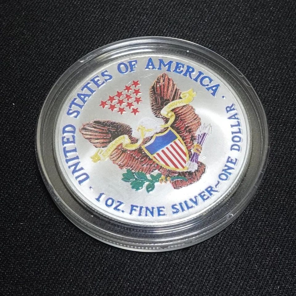 2001 COLORIZED AMERICAN EAGLE 1 TROY OZ. SILVER DOLLAR - CAPSULATED (1 of 1)