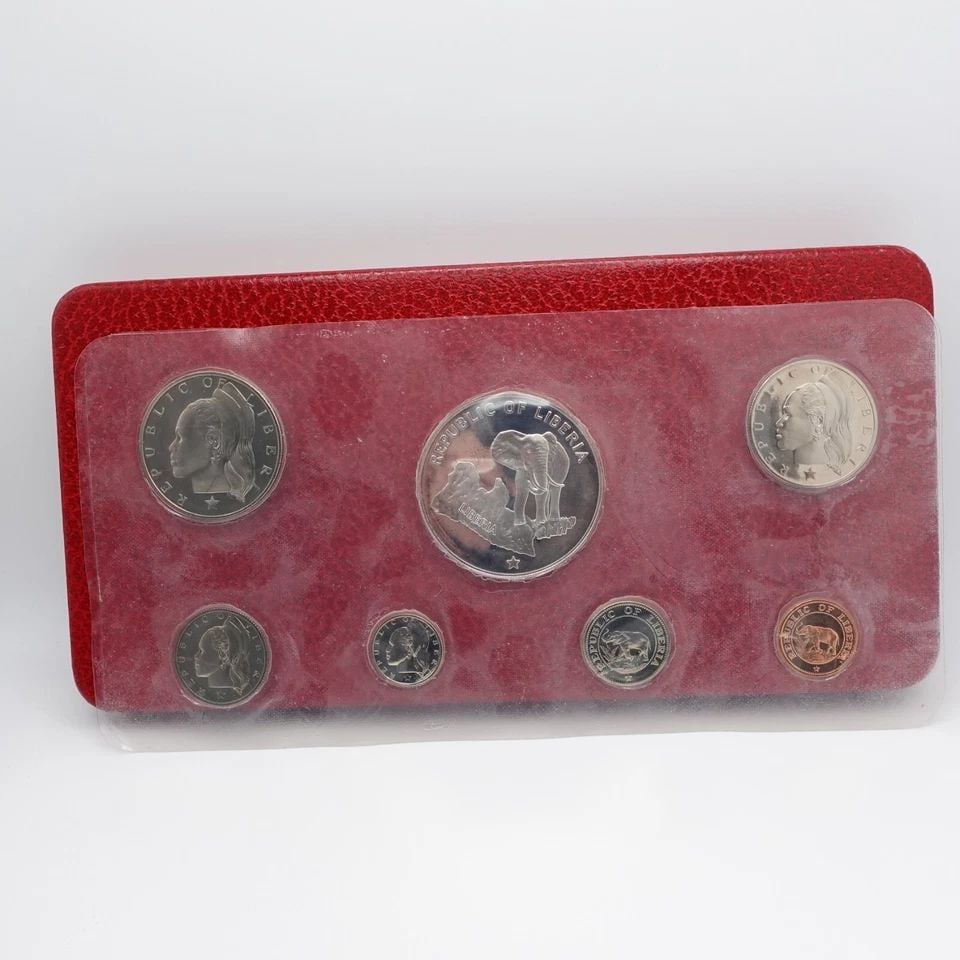 1973 LIBERIA PROOF 7 COIN SET WITH BOX: 1973 LIBERIA PROOF 7 COIN SET WITH BOX 1973 Liberia Silver Proof 7 Coin Set Popular Elephant Design $5 Denomination is .90 Silver with a Weight of 0.986 Ounces 5C,10C, 25C, 50C, & $1 - Copper/Nickel 1