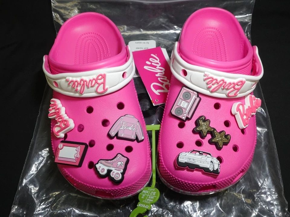 CROCS X BARBIE ELECTRIC PINK CLASSIC CLOGS - 6 WOMEN BRAND NEW (1 of 2)