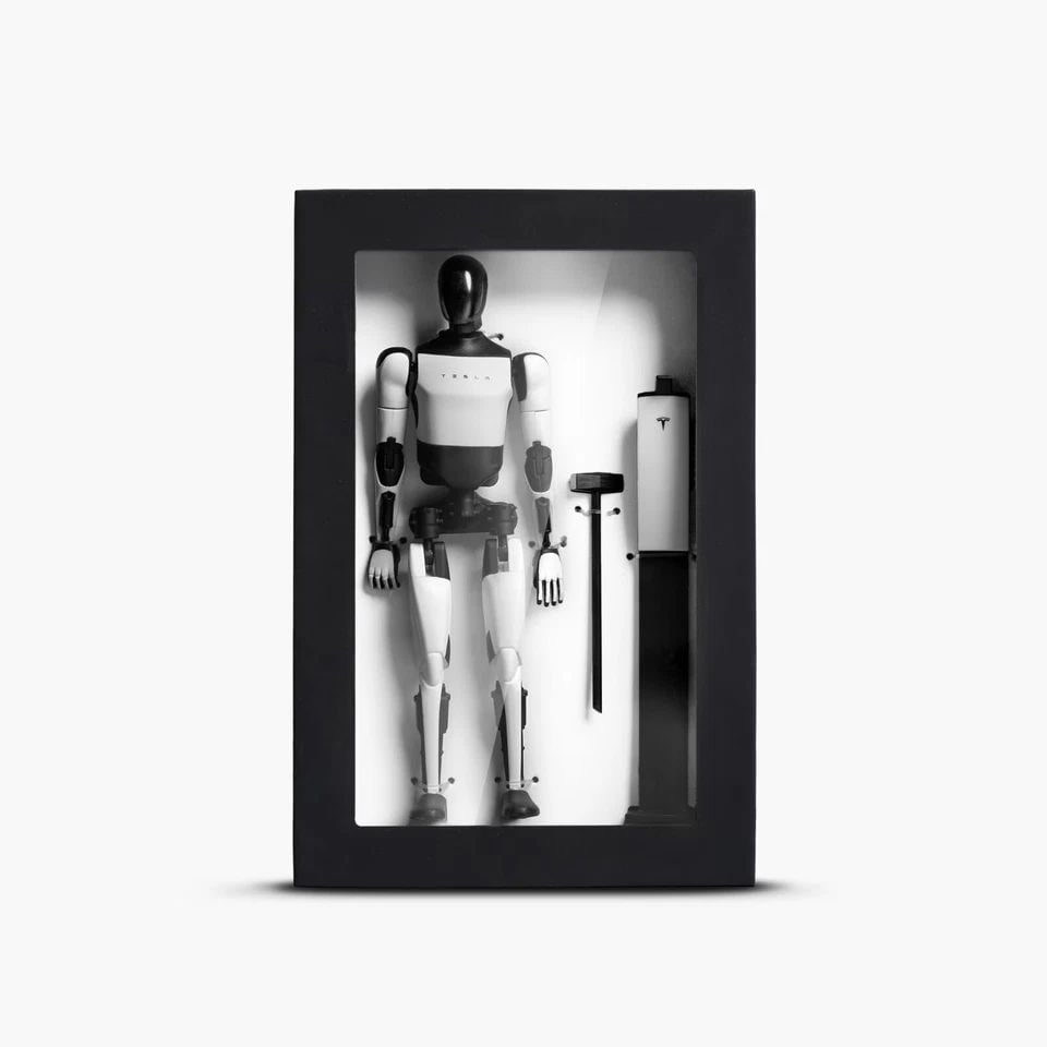 TESLA BOT ACTION FIGURE - BRAND NEW - SHIP FAST: TESLA BOT ACTION FIGURE - BRAND NEW - SHIP FAST Tesla Bot Action Figure - Brand New - Ship Fast Factory Sealed