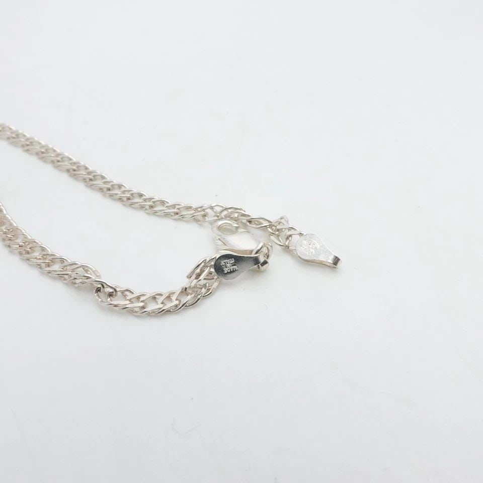 ITALY MILOR STERLING SILVER 3.5MM FLAT CHAIN NECKLACE 30.25" LONG: ITALY MILOR STERLING SILVER 3.5MM FLAT CHAIN NECKLACE 30.25" LONG Italy Milor Sterling Silver Flat Chain Necklace Length - 30.25" Long Chain Width - 3.5 mm Total Weight - 12.6 Grams
