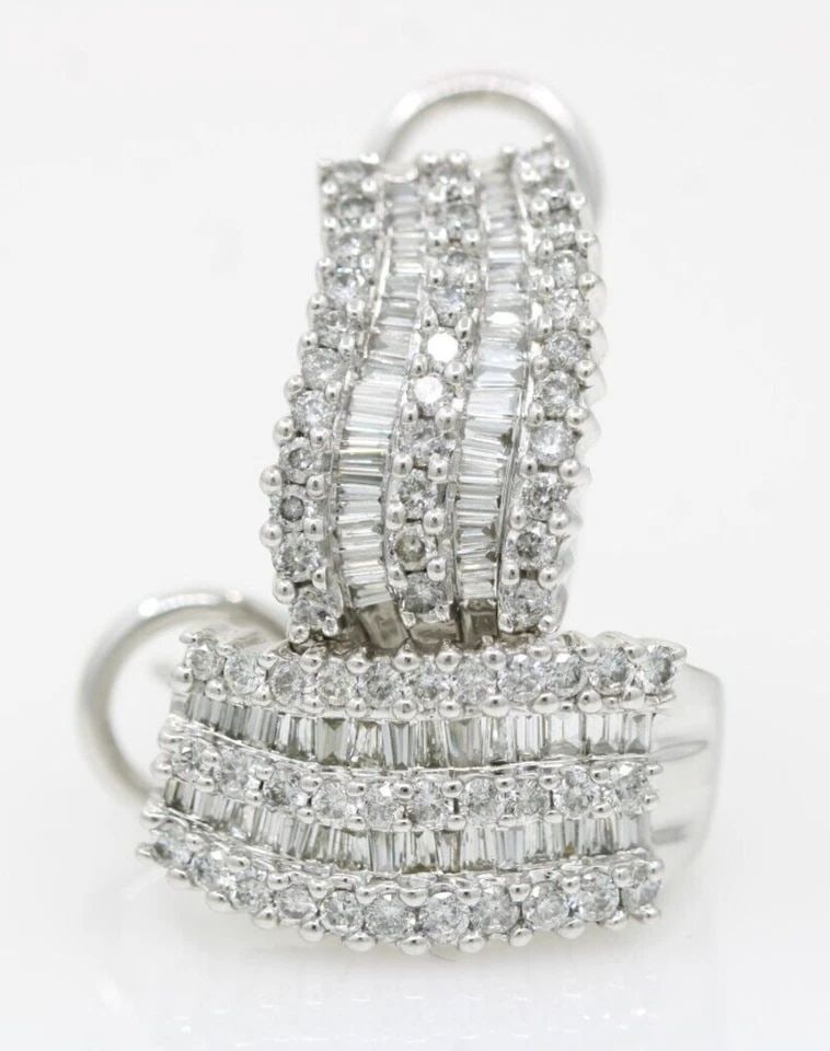 EFFY 14K WHITE GOLD 1.75 TCW NATURAL DIAMOND HUGGIE HOOP EARRINGS 0.75" ~ 8.4 G: EFFY 14K WHITE GOLD 1.75 TCW NATURAL DIAMOND HUGGIE HOOP EARRINGS 0.75" ~ 8.4 G EFFY 14K WHITE GOLD 1.75 TCW NATURAL DIAMOND HUGGIE HOOP EARRINGS 0.75" ~ 8.4 G Description Effy 14k White Gold 1.75 TCW