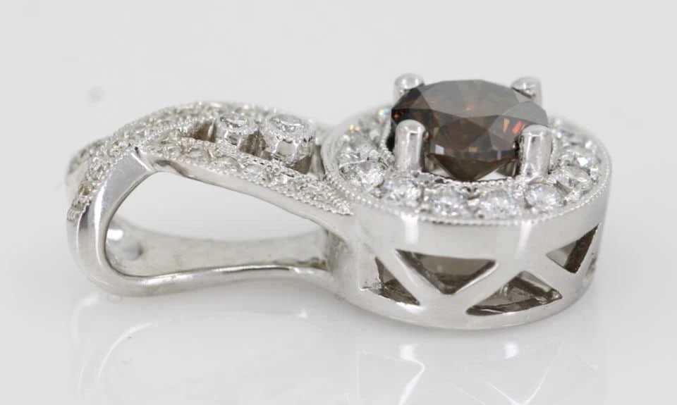 18K WHITE GOLD 1.50 TCW NATURAL CHOCOLATE DIAMOND SOLITAIRE HALO PENDANT 5 GRAMS: 18K WHITE GOLD 1.50 TCW NATURAL CHOCOLATE DIAMOND SOLITAIRE HALO PENDANT 5 GRAMS 18K WHITE GOLD 1.50 TCW NATURAL CHOCOLATE DIAMOND SOLITAIRE HALO PENDANT 5 GRAMS Description 18K White Gold 1.50 TCW Na