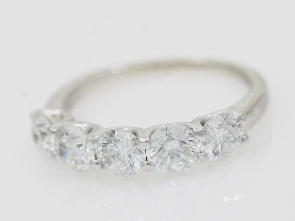 14K WHITE GOLD 2.25 TCW LAB CREATED DIAMOND 5 STONE ENGAGEMENT RING SIZE 6.5: 14K WHITE GOLD 2.25 TCW LAB CREATED DIAMOND 5 STONE ENGAGEMENT RING SIZE 6.5 14K WHITE GOLD 2.25 TCW LAB CREATED DIAMOND 5 STONE ENGAGEMENT RING SIZE 6.5 Description 14K White Gold 2.25 TCW Lab Create