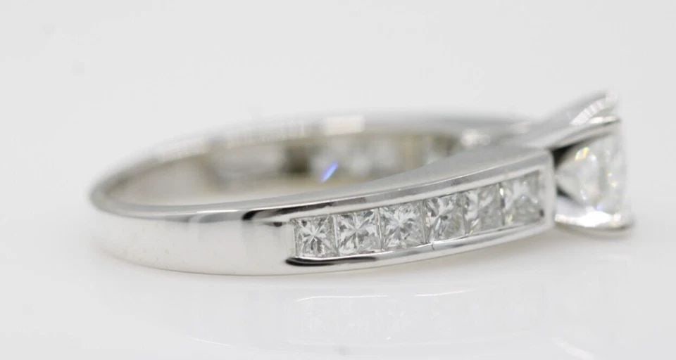 14K WHITE GOLD 1.25 TCW NATURAL PRINCESS DIAMOND ENGAGEMENT RING SIZE 5 ~ 3.7G: 14K WHITE GOLD 1.25 TCW NATURAL PRINCESS DIAMOND ENGAGEMENT RING SIZE 5 ~ 3.7G 14K WHITE GOLD 1.25 TCW NATURAL PRINCESS DIAMOND ENGAGEMENT RING SIZE 5 ~ 3.7G Description 14K White Gold 1.25 TCW Natura